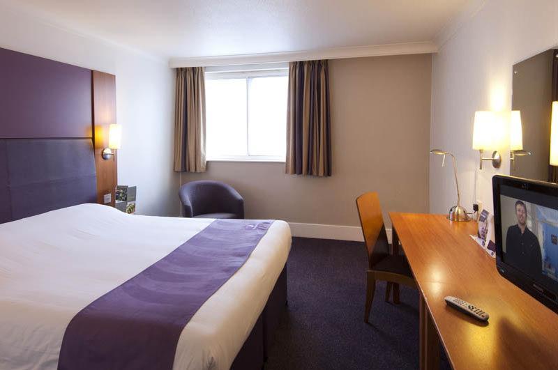 Premier Inn Bristol East Emersons Green Coalpit Heath المظهر الخارجي الصورة